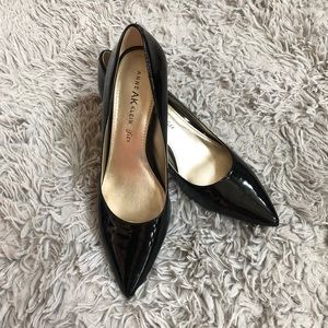 Ann Klein NWOT black patent kitten heels